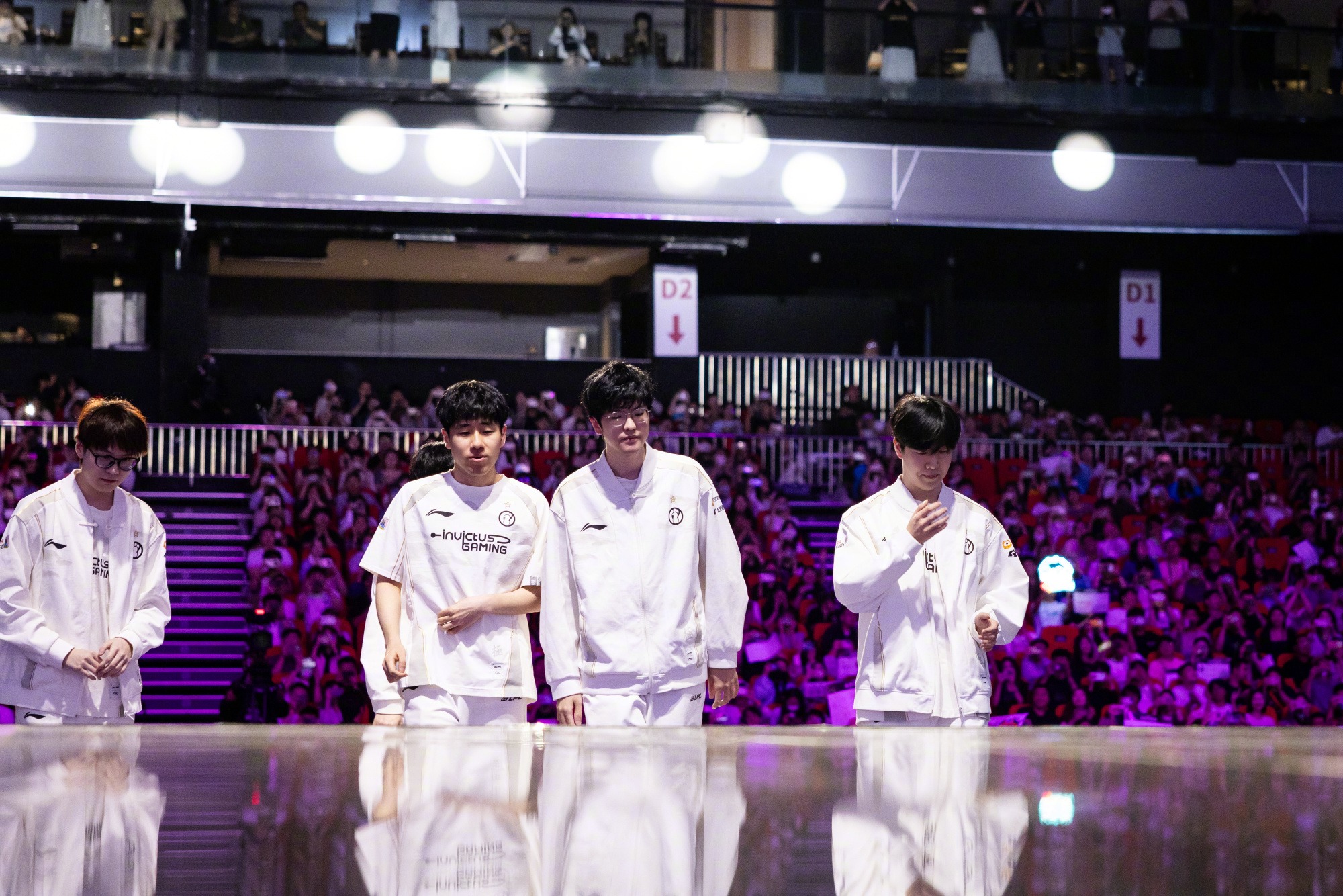 包含TheShy官方宣布比赛局势复杂新规，FPX引发争议！热度持续攀升的词条-爱游戏赛事中心